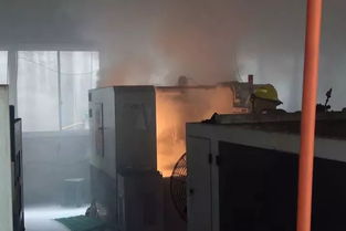 一廠內(nèi)發(fā)生火災(zāi),員工用水滅火火勢卻越來越大